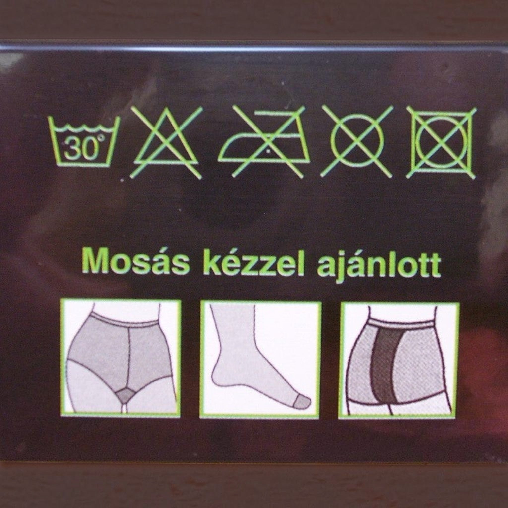Selyemfényű női harisnyanadrág