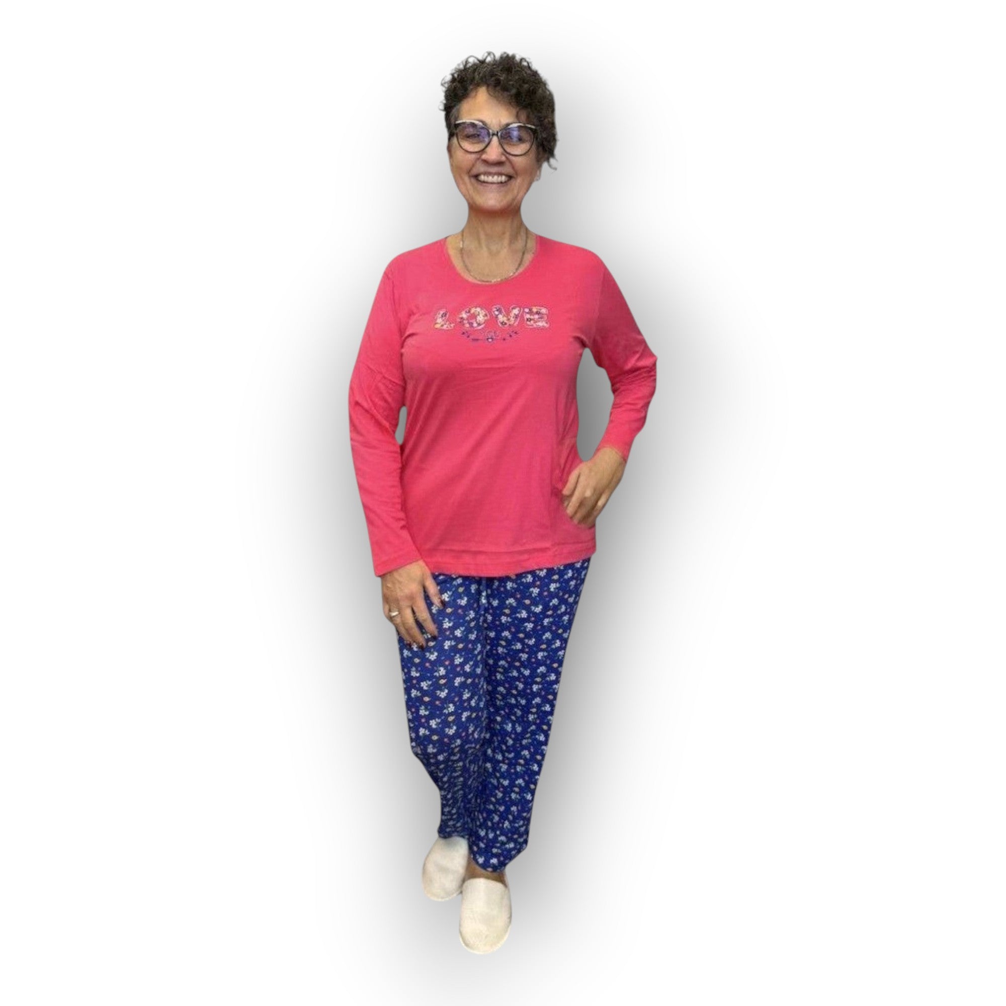 Horszi női hosszú pizsama 1XL-2XL méretben, rózsaszín Love feliratos felsővel és mintás kék nadrággal, 100% pamut.